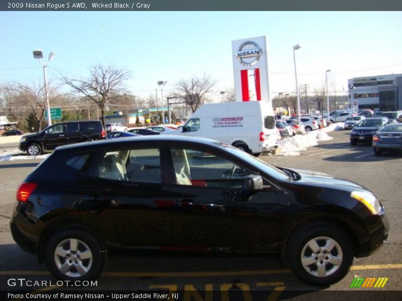 Wicked Black / Gray 2009 Nissan Rogue S AWD