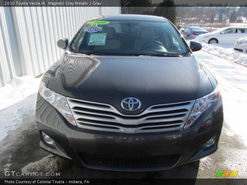 Magnetic Gray Metallic / Gray 2010 Toyota Venza I4