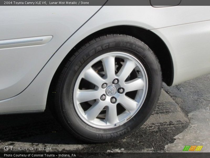 Lunar Mist Metallic / Stone 2004 Toyota Camry XLE V6