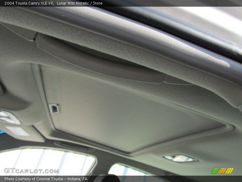 Lunar Mist Metallic / Stone 2004 Toyota Camry XLE V6