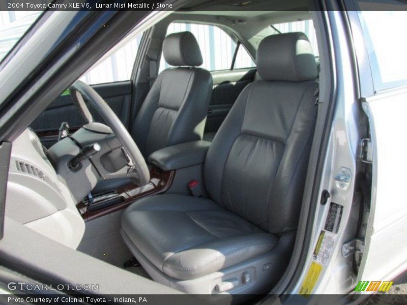 Lunar Mist Metallic / Stone 2004 Toyota Camry XLE V6