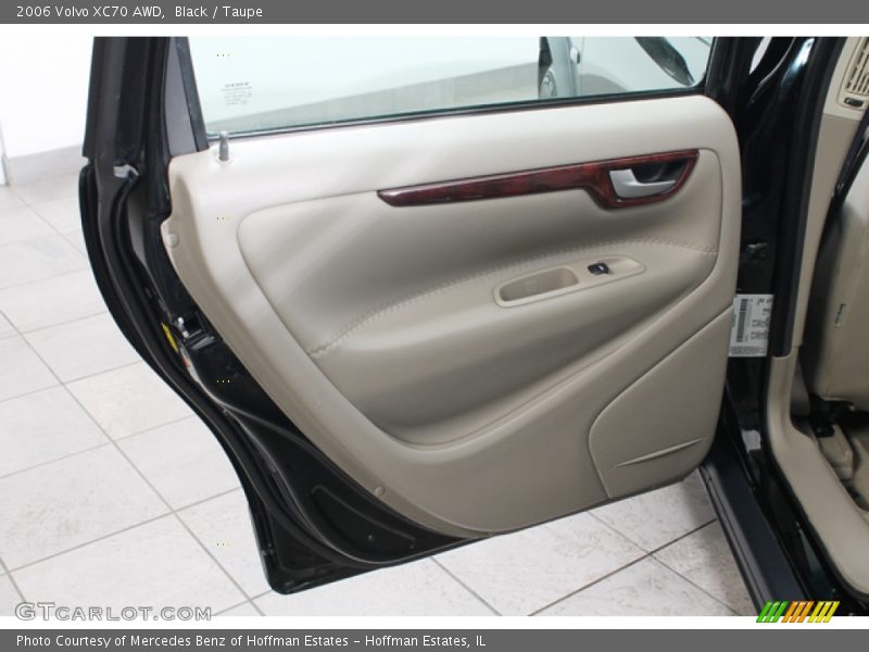 Black / Taupe 2006 Volvo XC70 AWD