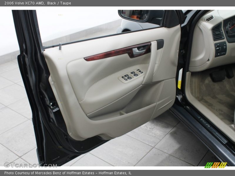 Black / Taupe 2006 Volvo XC70 AWD