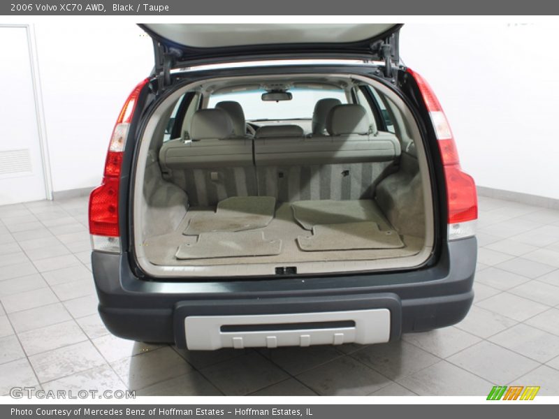Black / Taupe 2006 Volvo XC70 AWD