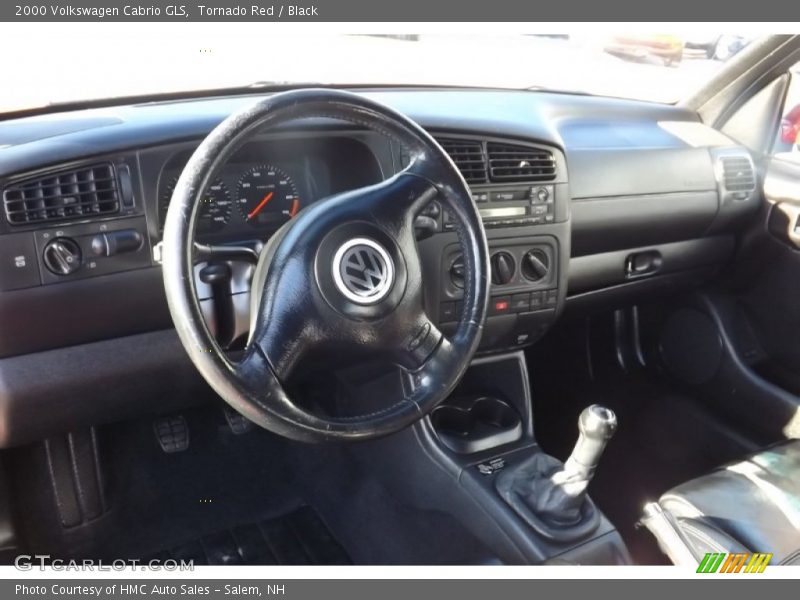 Tornado Red / Black 2000 Volkswagen Cabrio GLS