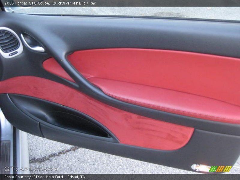 Quicksilver Metallic / Red 2005 Pontiac GTO Coupe