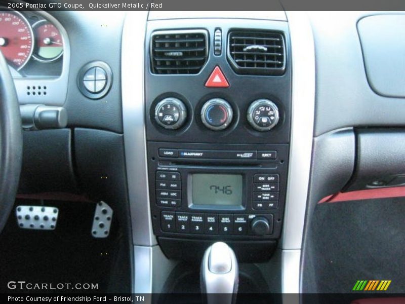 Controls of 2005 GTO Coupe