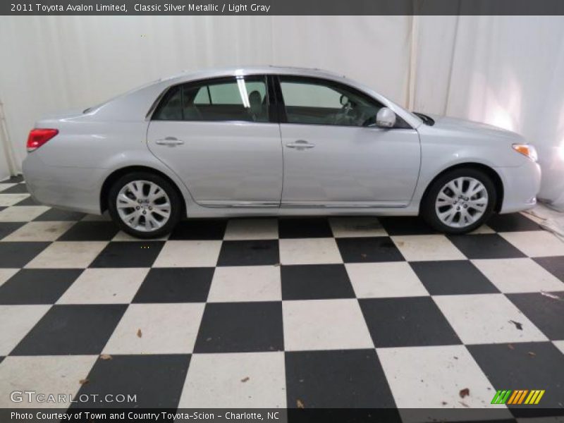 Classic Silver Metallic / Light Gray 2011 Toyota Avalon Limited