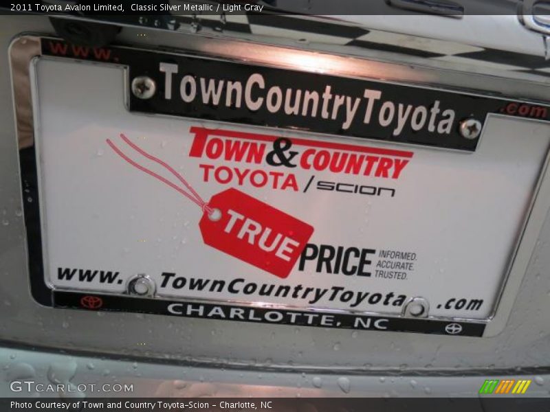 Classic Silver Metallic / Light Gray 2011 Toyota Avalon Limited