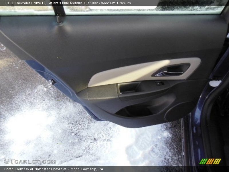 Atlantis Blue Metallic / Jet Black/Medium Titanium 2013 Chevrolet Cruze LS