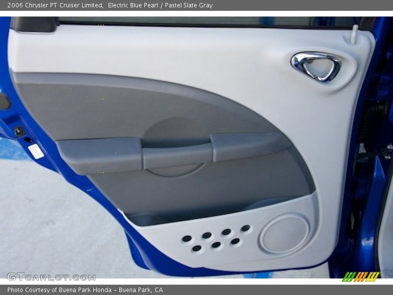 Door Panel of 2006 PT Cruiser Limited