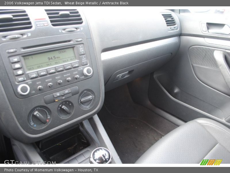 Wheat Beige Metallic / Anthracite Black 2006 Volkswagen Jetta TDI Sedan