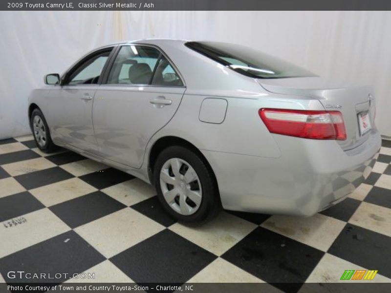 Classic Silver Metallic / Ash 2009 Toyota Camry LE