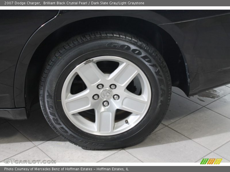 Brilliant Black Crystal Pearl / Dark Slate Gray/Light Graystone 2007 Dodge Charger