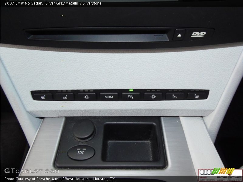 Silver Gray Metallic / Silverstone 2007 BMW M5 Sedan