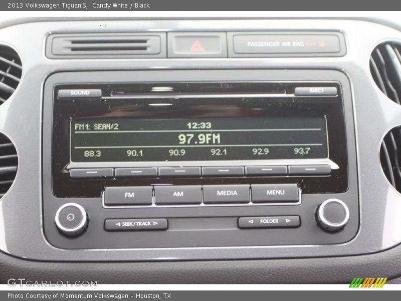 Candy White / Black 2013 Volkswagen Tiguan S