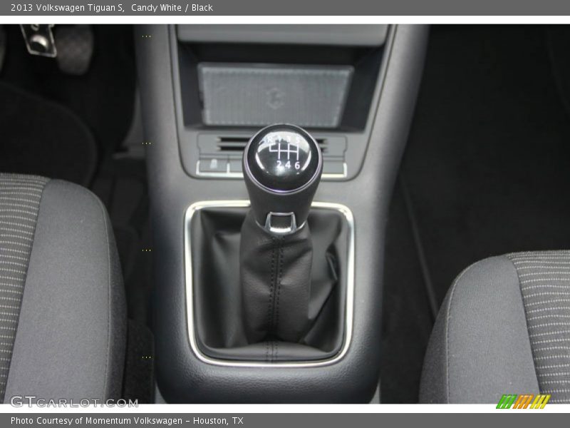 Candy White / Black 2013 Volkswagen Tiguan S
