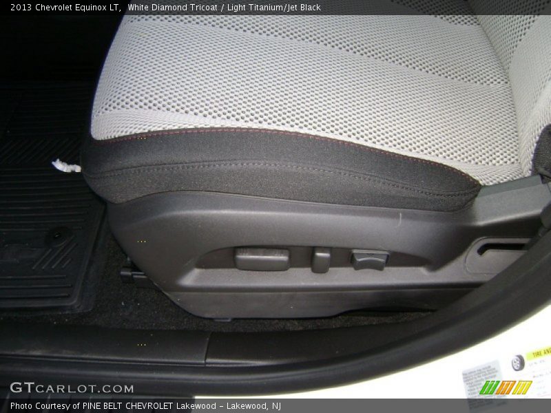White Diamond Tricoat / Light Titanium/Jet Black 2013 Chevrolet Equinox LT
