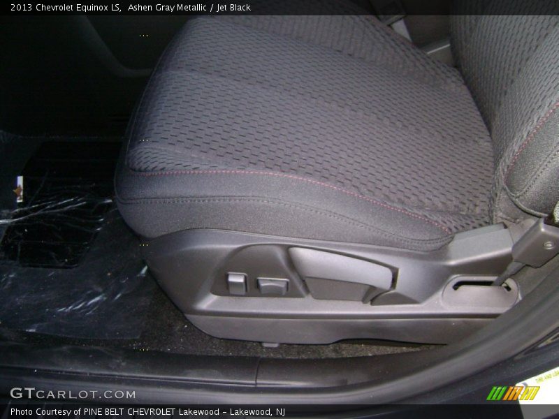 Ashen Gray Metallic / Jet Black 2013 Chevrolet Equinox LS