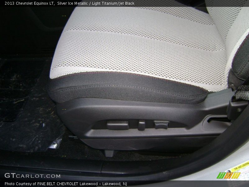 Silver Ice Metallic / Light Titanium/Jet Black 2013 Chevrolet Equinox LT