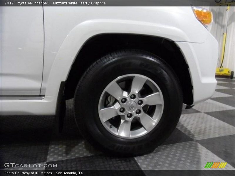 Blizzard White Pearl / Graphite 2012 Toyota 4Runner SR5