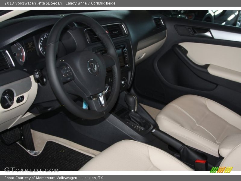 Candy White / Cornsilk Beige 2013 Volkswagen Jetta SE Sedan