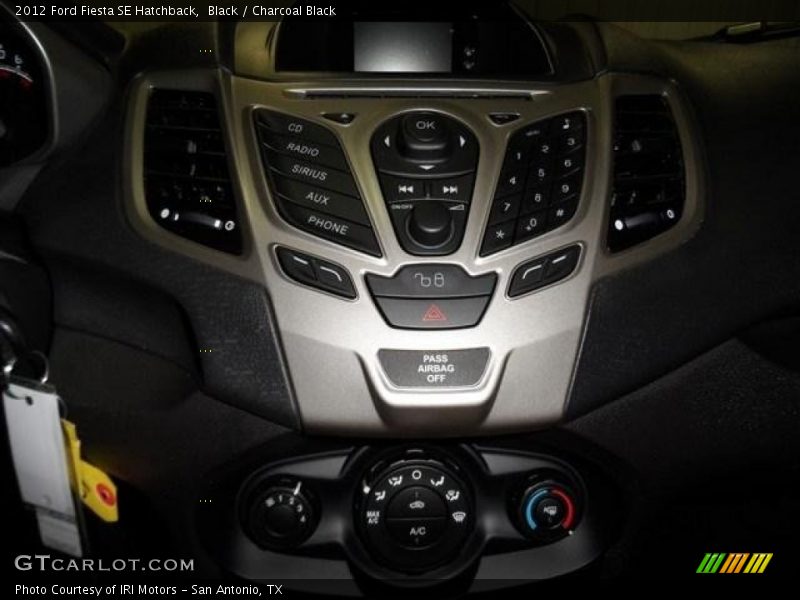 Black / Charcoal Black 2012 Ford Fiesta SE Hatchback