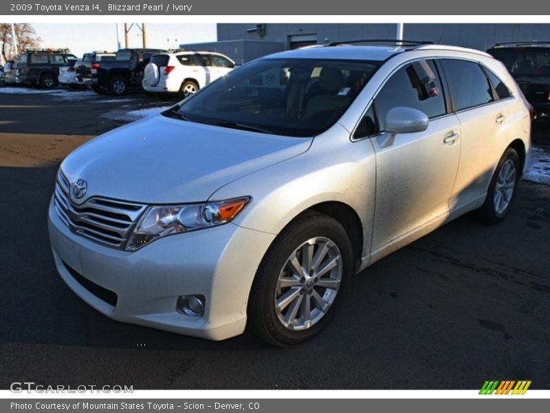 Blizzard Pearl / Ivory 2009 Toyota Venza I4