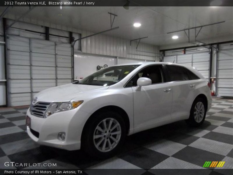 Blizzard White Pearl / Ivory 2012 Toyota Venza XLE