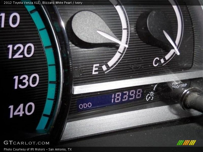 Blizzard White Pearl / Ivory 2012 Toyota Venza XLE
