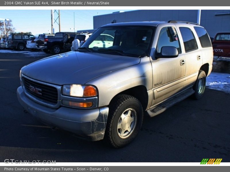 Silver Birch Metallic / Neutral/Shale 2004 GMC Yukon SLE 4x4