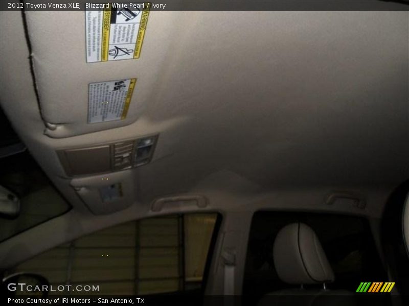 Blizzard White Pearl / Ivory 2012 Toyota Venza XLE