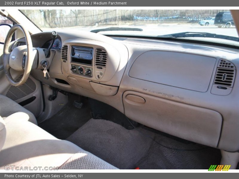 Dashboard of 2002 F150 XLT Regular Cab