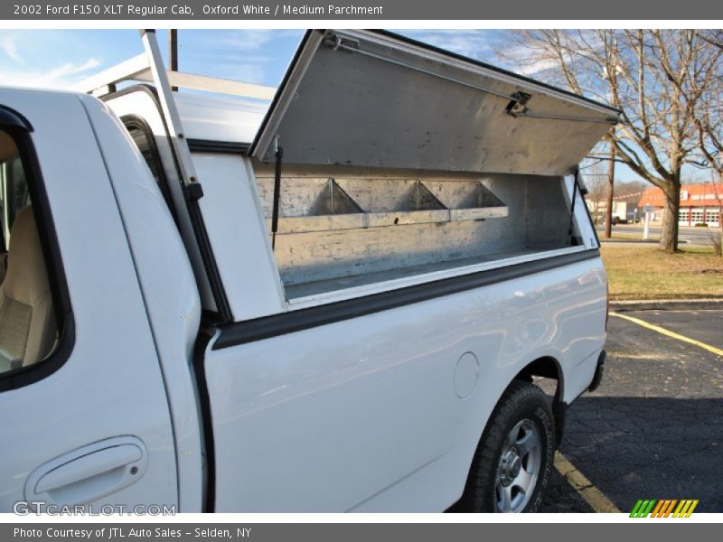 Oxford White / Medium Parchment 2002 Ford F150 XLT Regular Cab