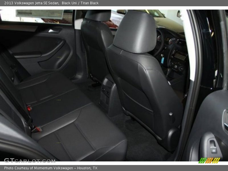 Black Uni / Titan Black 2013 Volkswagen Jetta SE Sedan