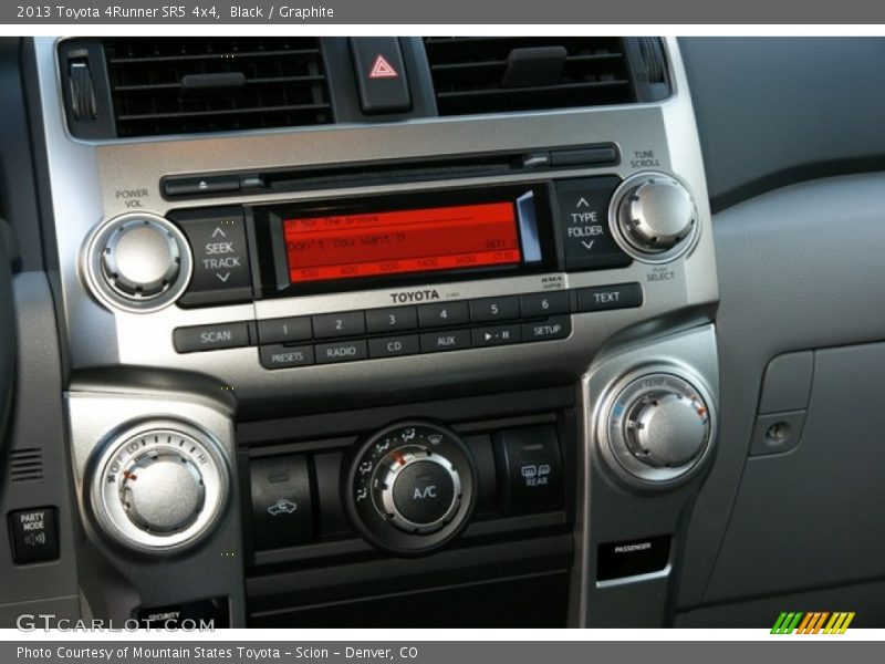Black / Graphite 2013 Toyota 4Runner SR5 4x4