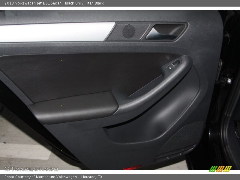 Black Uni / Titan Black 2013 Volkswagen Jetta SE Sedan