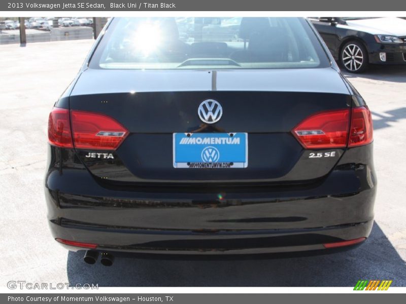 Black Uni / Titan Black 2013 Volkswagen Jetta SE Sedan