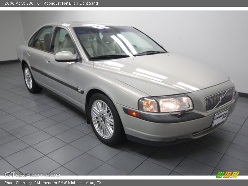 Moondust Metallic / Light Sand 2000 Volvo S80 T6