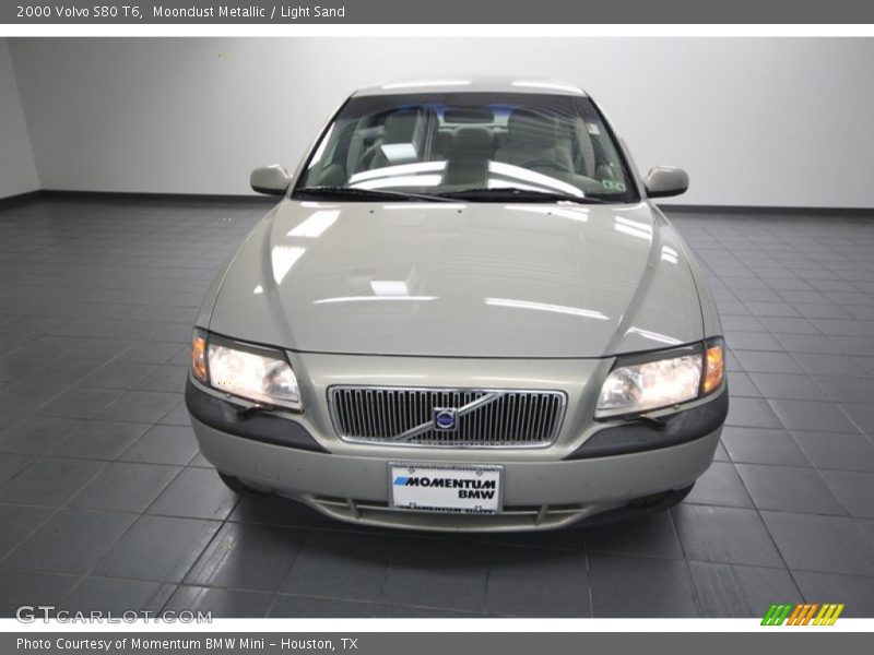 Moondust Metallic / Light Sand 2000 Volvo S80 T6