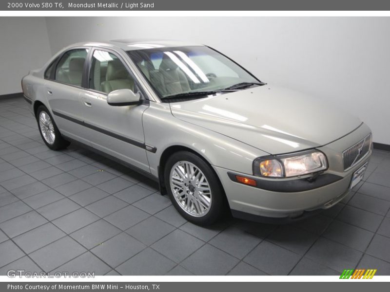 Moondust Metallic / Light Sand 2000 Volvo S80 T6