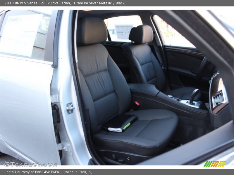 Titanium Silver Metallic / Black 2010 BMW 5 Series 528i xDrive Sedan