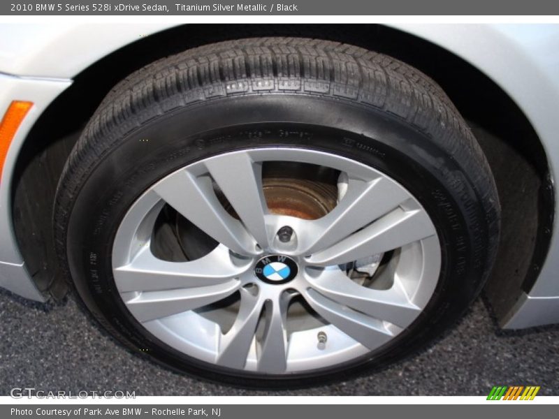 Titanium Silver Metallic / Black 2010 BMW 5 Series 528i xDrive Sedan