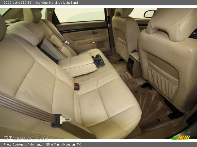 Moondust Metallic / Light Sand 2000 Volvo S80 T6