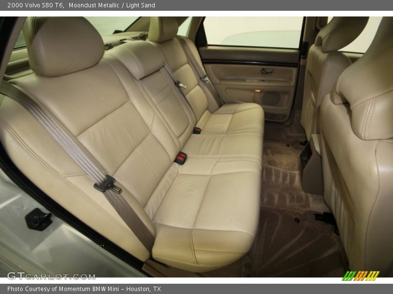 Moondust Metallic / Light Sand 2000 Volvo S80 T6