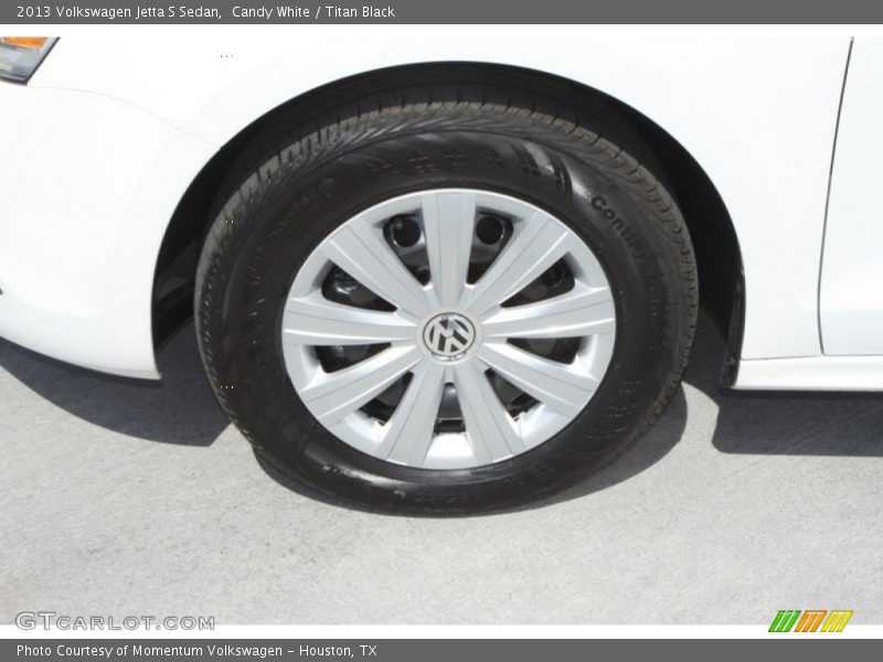 Candy White / Titan Black 2013 Volkswagen Jetta S Sedan