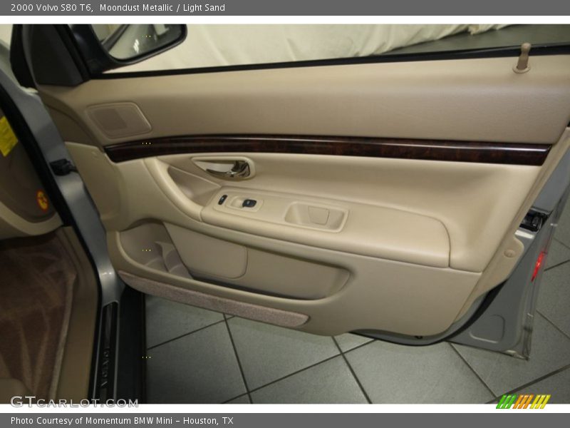 Moondust Metallic / Light Sand 2000 Volvo S80 T6