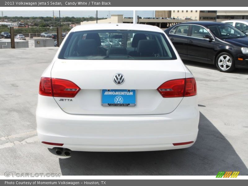 Candy White / Titan Black 2013 Volkswagen Jetta S Sedan