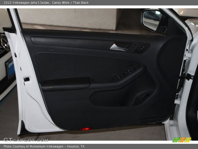 Candy White / Titan Black 2013 Volkswagen Jetta S Sedan