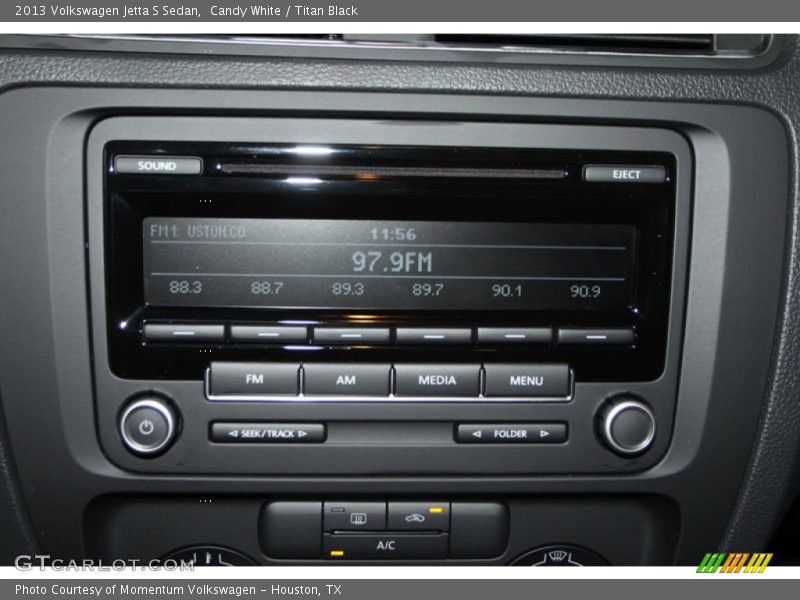 Candy White / Titan Black 2013 Volkswagen Jetta S Sedan